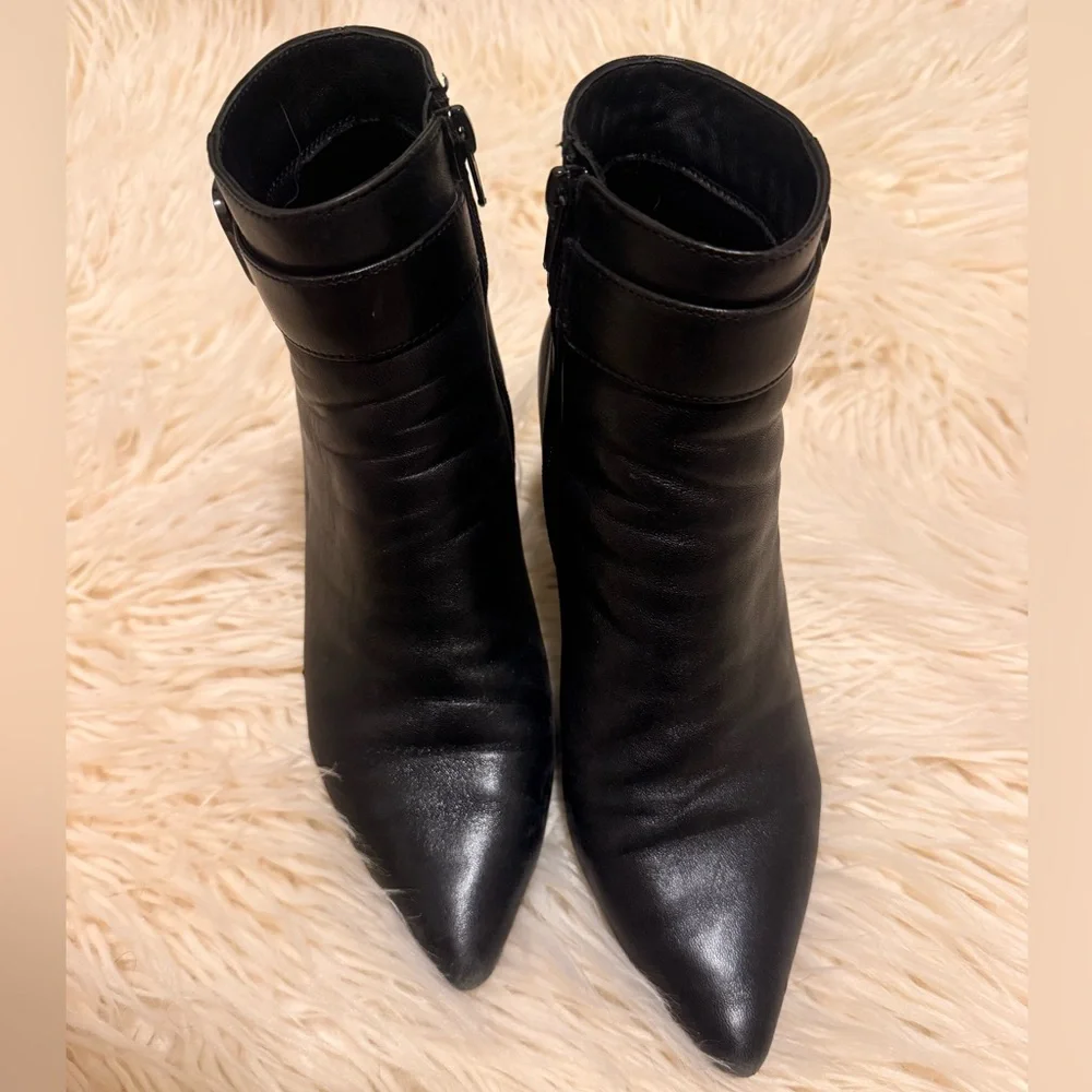 Vaneli Black Leather Booties Size 7.5